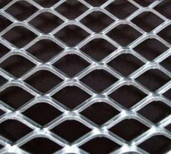 Premium Polished Metal Mesh Roll Hot Rolled for Construction, Parking and Security Purposes in Delhi