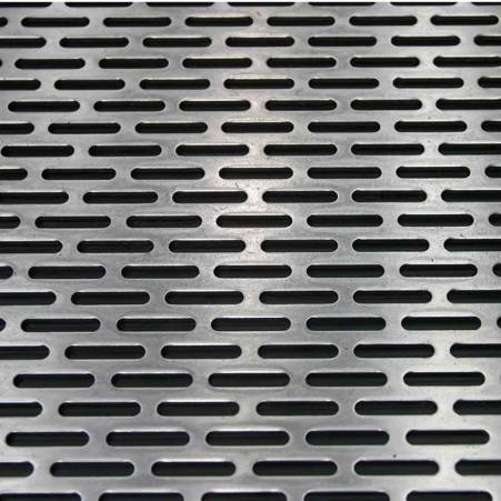 Slotted Hole Pattern Stainless Steel Perforated Sheet Industrial Quality Silver Color in Delhi